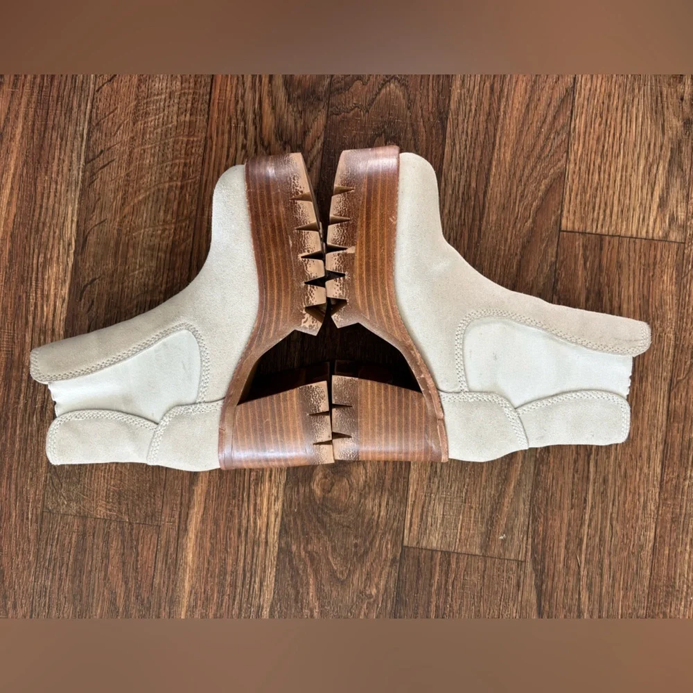 Jeffrey Campbell x Free People Preston Platform Suede Boots in Bone Size: 6